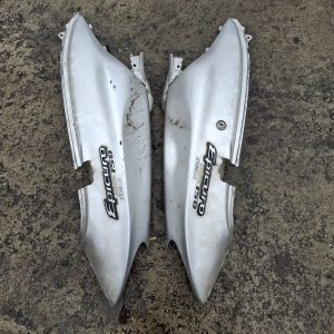 Suzuki Epicuro ülés alatti idom párban