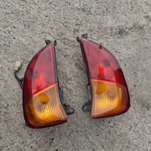 Honda Fes Foresight , Phanteon hátsó lámpa párban