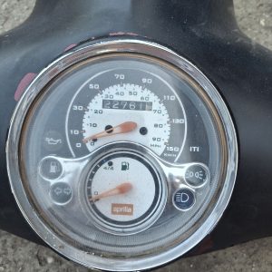 Aprilia Habana 125 műszerfal,  km óra