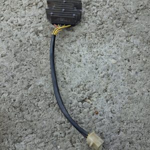 Suzuki Gs 500 Rf 400 , Drz feszültségszabályzó