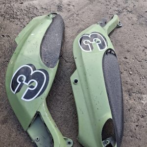 Piaggio Typhoon ülés alatti idom párban