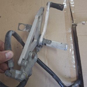 Suzuki Rf lábtartó jobb