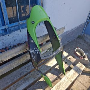 Kawasaki Zx6R 97-01 farok idom